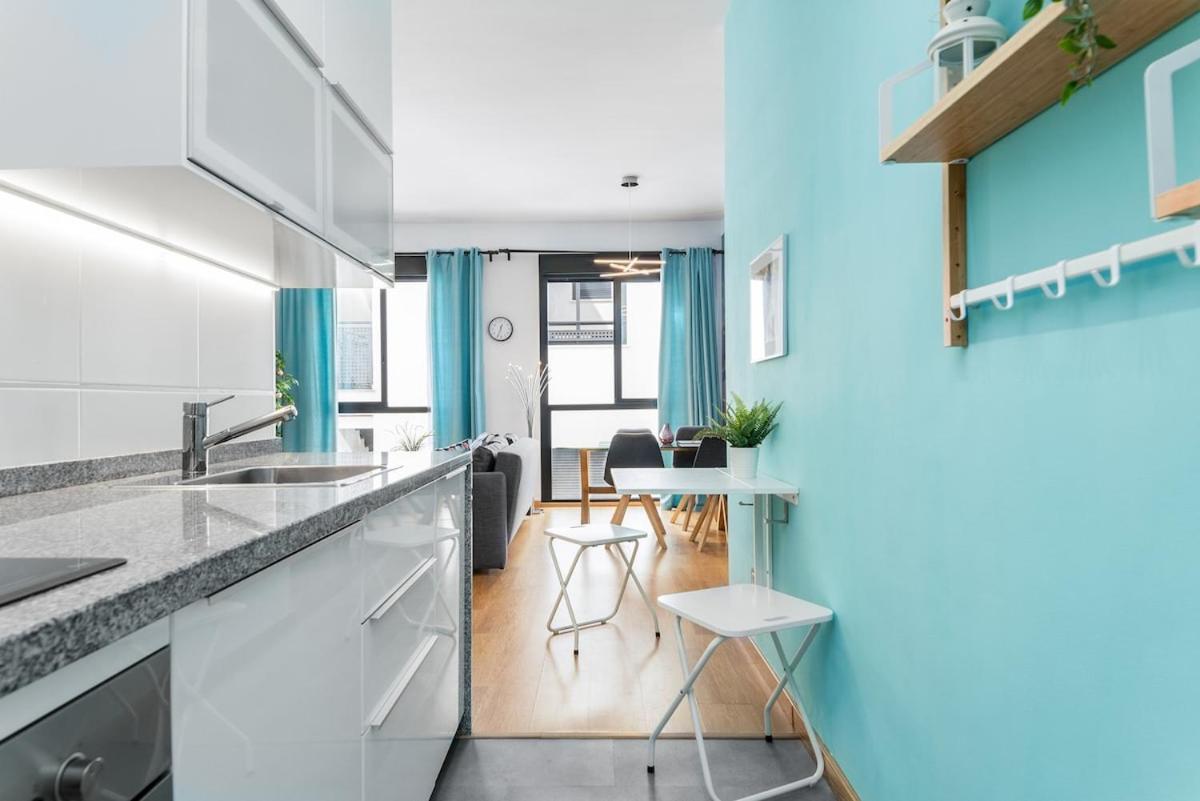 -Malagasunapts- Modern Citycentre Pool&Parking Exterior photo